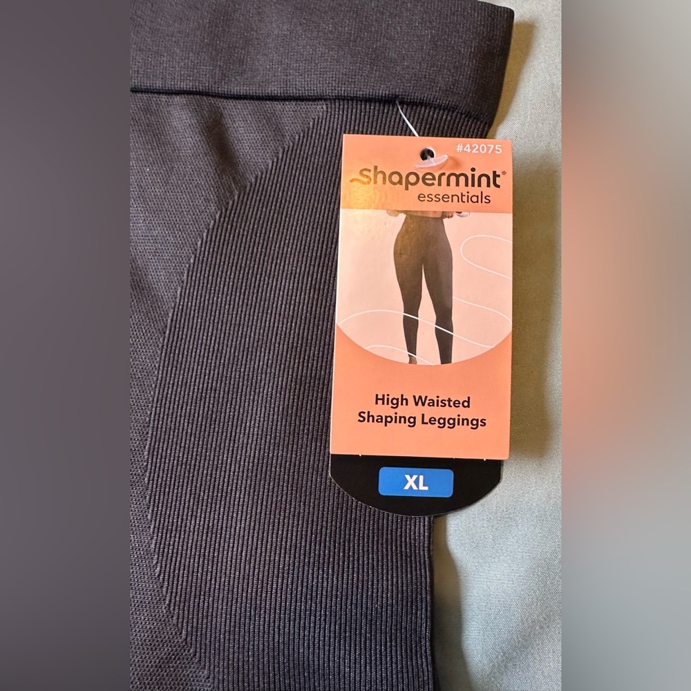 Shapermint Essentials High-Waisted Active Shaping Leggings 42075 Black XL- NWT
